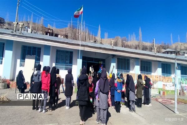 برگزاری المپیاد ورزشی درون مدرسه‌ای در بلده