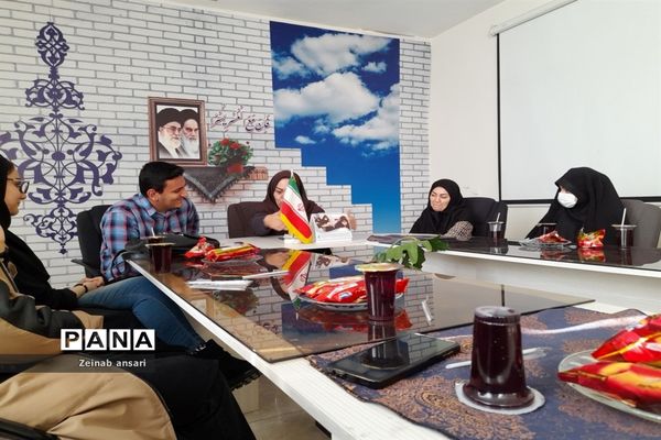 برگزاری نشست کارگروه انجمن‌های دانش‌آموزی در ملارد