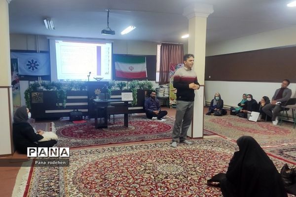 برگزاری جلسات آموزش خانواده مرتبط با پیشگیری از اعتیاد در مدارس متوسطه پسرانه  رودهن