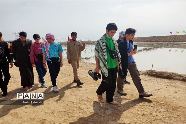 حضور پر شور دانش‌آموزان پسر استان فارس در اردوی راهیان نور