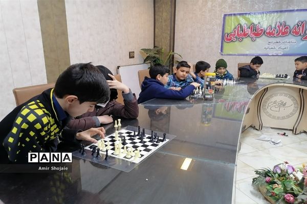برگزاری مسابقات شطرنج در آموزشگاه علامه طباطبایی پیشوا