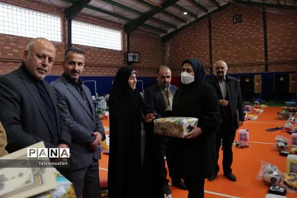 برگزاری آیین توزیع اقلام ورزشی و بهداشتی در مدارس شهرستان فیروزکوه