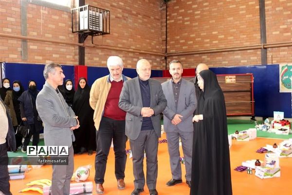 برگزاری آیین توزیع اقلام ورزشی و بهداشتی در مدارس شهرستان فیروزکوه