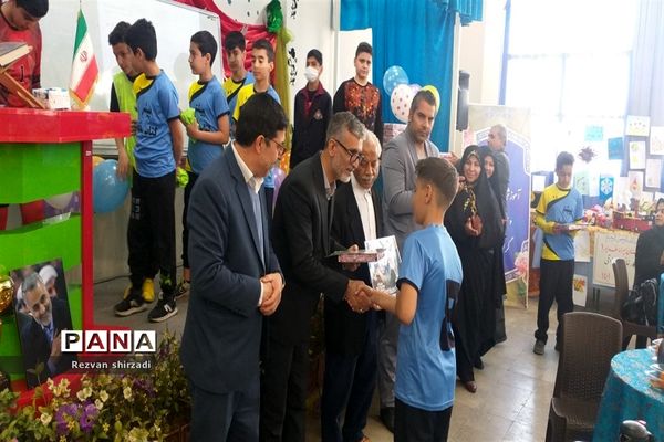 افتتاحیه زمین چمن دبستان پسرانه کوثر آموزش و پرورش منطقه 4 شهر تهران
