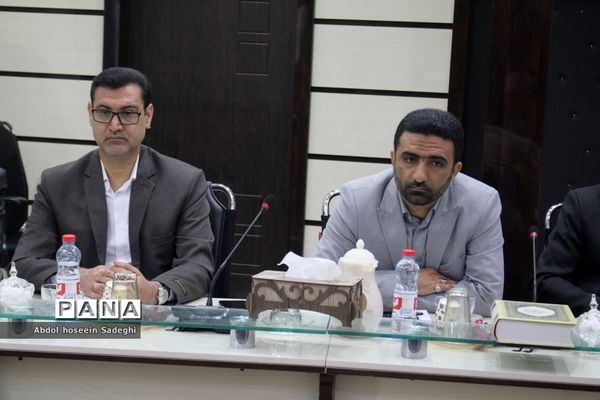 جلسه شورای معاونان اداره کل آموزش و پرورش استان بوشهر با  محور رتبه بندی