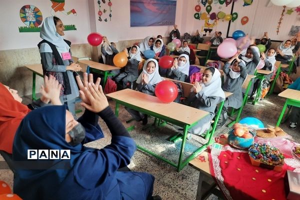 جشن اعیاد شعبانیه در دبستان ایران جانمحمدی صفادشت