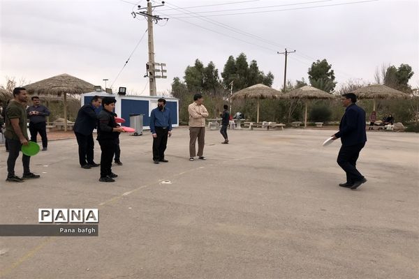 همایش پیاده‌روی خانوادگی کارکنان و استادان دانشگاه آزاد اسلامی واحد بافق