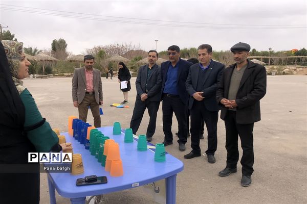 همایش پیاده‌روی خانوادگی کارکنان و استادان دانشگاه آزاد اسلامی واحد بافق
