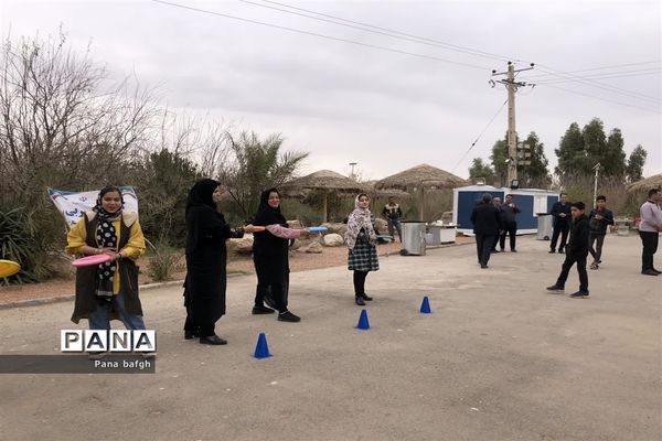 همایش پیاده‌روی خانوادگی کارکنان و استادان دانشگاه آزاد اسلامی واحد بافق