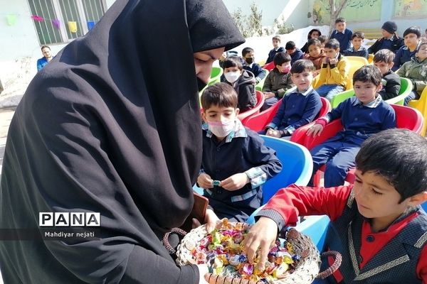 جشن‌میلاد حضرت ابوالفضل(ع)‌در دبستان شهدای کریتون۲ رودهن