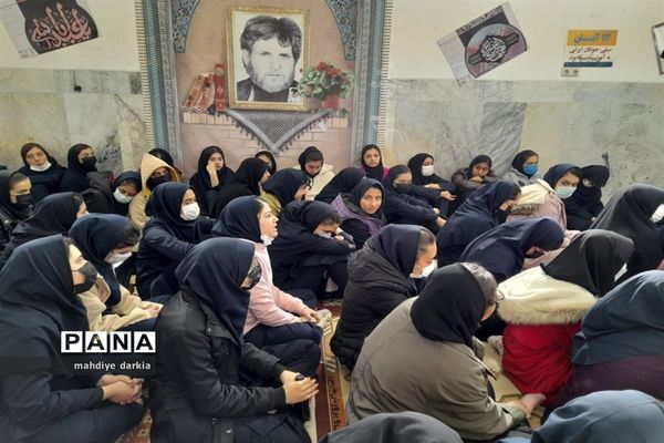دومین اردوی آمادگی دفاعی دانش‌آموزان دختر دبیرستانی ناحیه 3 شیراز
