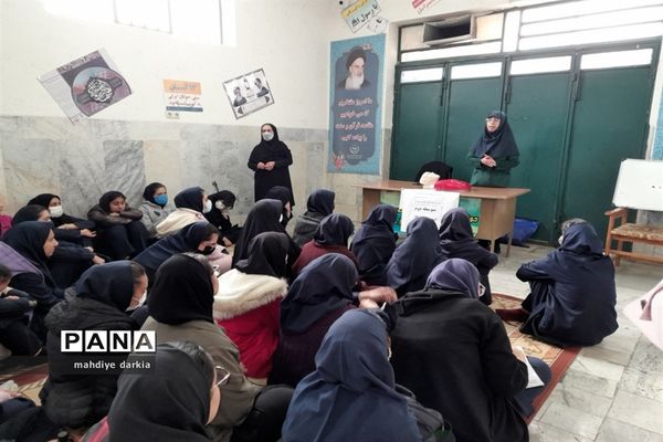 دومین اردوی آمادگی دفاعی دانش‌آموزان دختر دبیرستانی ناحیه 3 شیراز