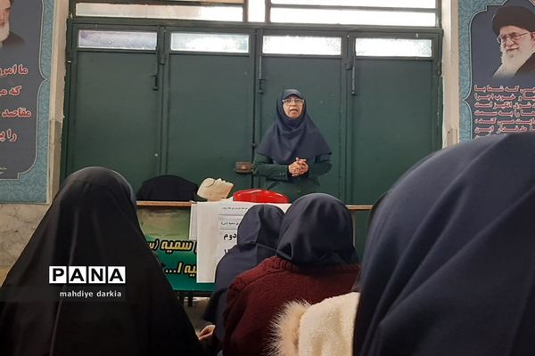 دومین اردوی آمادگی دفاعی دانش‌آموزان دختر دبیرستانی ناحیه 3 شیراز