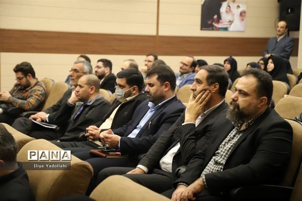 نخستین همایش ملی تجلیل از دبیران منتخب درس آمادگی دفاعی کشور