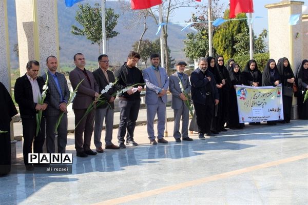 غبارروبی مزار شهدای گمنام گلوگاه در روز امور تربیتی