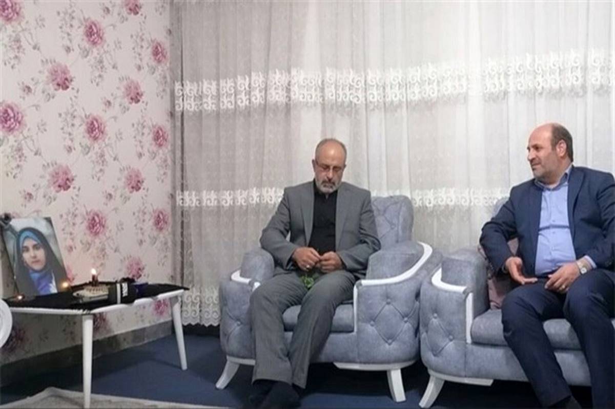 پدر مرحومه فاطمه رضایی: فوت دخترم هیچ ارتباطی با مسمومیت دانش‌آموزان قمی ندارد