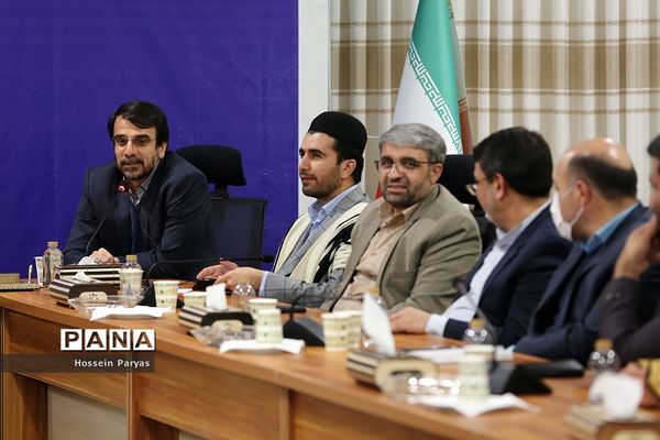 مراسم نخستین اردوی راهیان پیشرفت ویژه دانش‌آموزان عشایر کشور