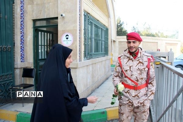 دیدار مدیرکل آموزش و پرورش خراسان رضوی با فرمانده سپاه امام رضا (ع) به مناسبت روز پاسدار