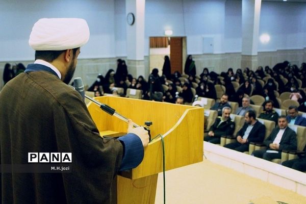 همایش بزرگداشت هفته «امور تربیتی و تربیت اسلامی»  در قم