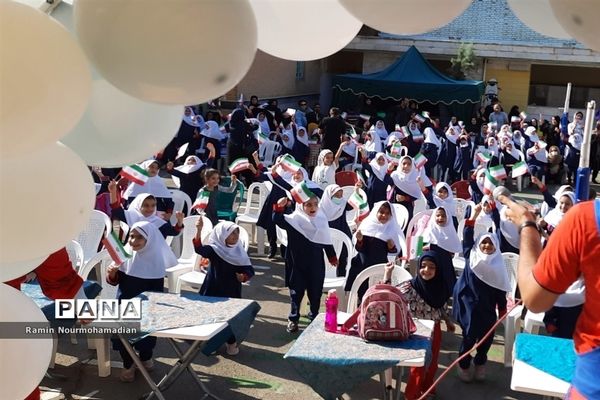 آغاز سال تحصیلی با شور و نشاط دانش‌آموزان در منطقه 9