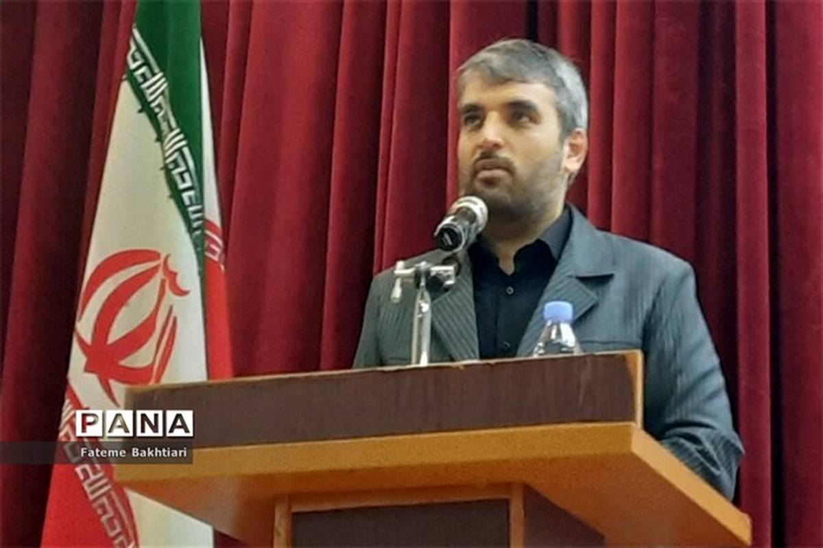 «تربیت تمام‌ساحتی در پرتو مهر محمدی»، شعار سال تحصیلی مدارس است