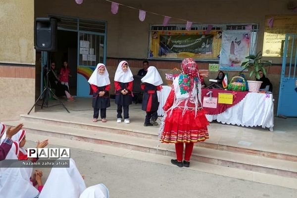 برگزاری جشن شکوفه‌ها در دبستان حضرت زینب(س) رودهن