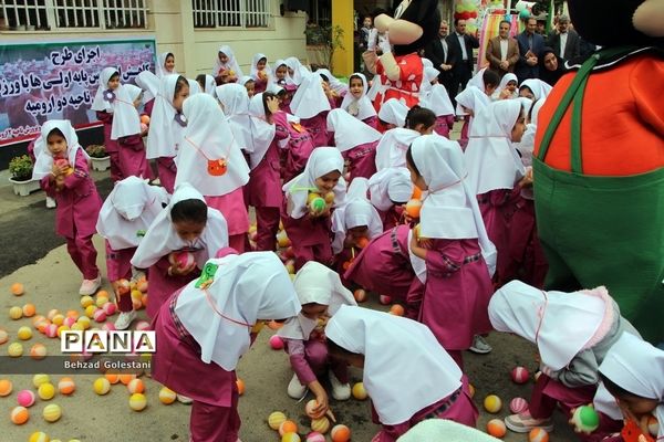 آیین استانی جشن شکوفه‌ها در اورمیه