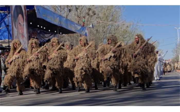 برگزار ی رژه نیروهای مسلح در اردبیل
