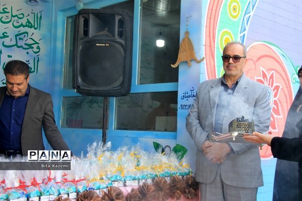 برگزاری مراسم جشن شکوفه‌ها در دبستان علی اکبر طالبی ناحیه یک شهرری