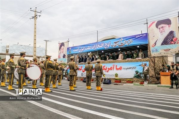 رژه نیروهای مسلح در ارومیه