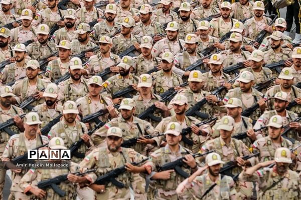 رژه نیروهای مسلح در ارومیه