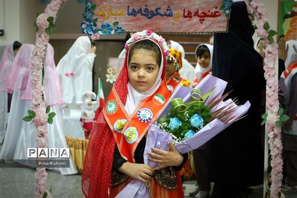 جشن شکوفه‌ها در تبریز