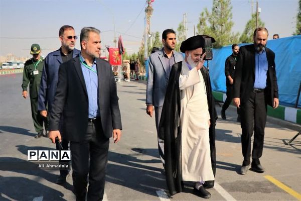 رژه نیروهای مسلح در قم-1