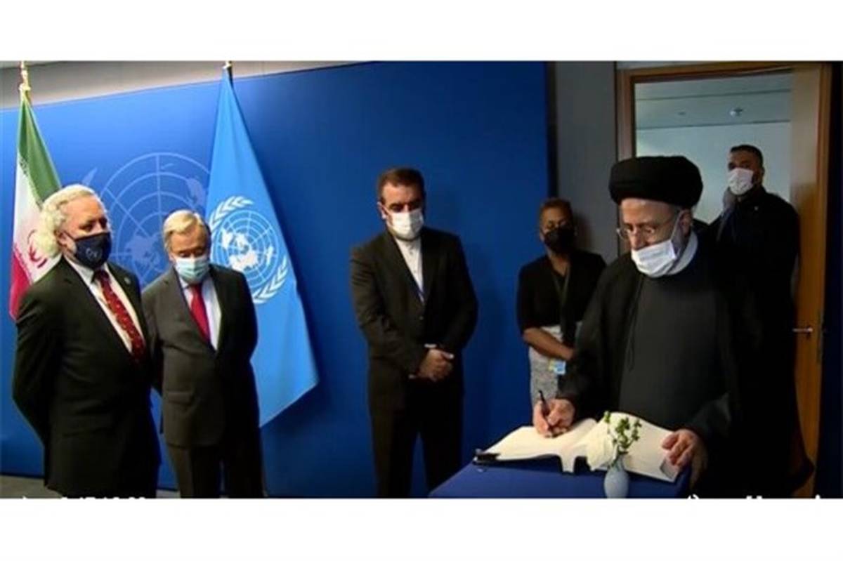 هدیه رئیس‌جمهوری اسلامی ایران به دبیرکل سازمان ملل