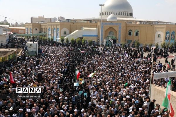 خروش انقلابی مردم قم علیه اغتشاشگران