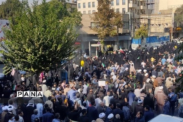 راهپیمایی مردمی علیه اغتشاشگران در تمامی نواحی و مناطق استان البرز