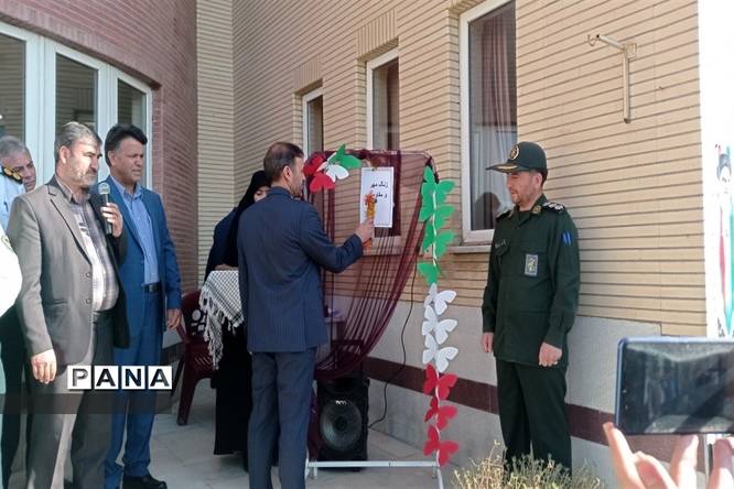 نواخته شدن زنگ مهر و مقاومت در هنرستان فنی و حرفهای آیتالله خامنهای شهرستان فریدن