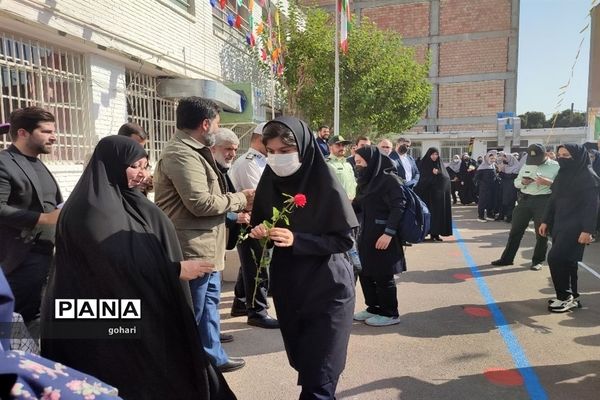 مراسم بازگشایی در دبیرستان شهیده معصومه قزوینی  منطقه ۱۳