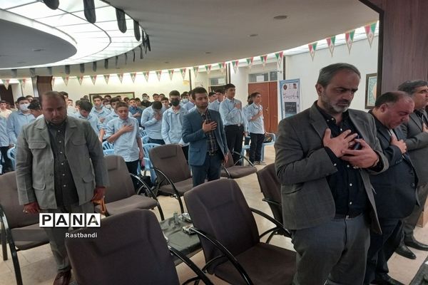 آیین بازگشایی مدارس و گرامیداشت هفته دفاع مقدس در هنرستان سپاه منطقه ۱۳