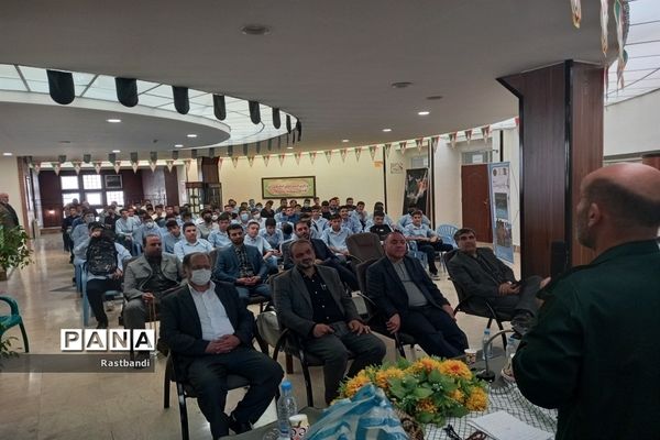 آیین بازگشایی مدارس و گرامیداشت هفته دفاع مقدس در هنرستان سپاه منطقه ۱۳