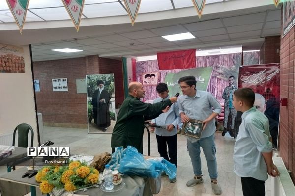 آیین بازگشایی مدارس و گرامیداشت هفته دفاع مقدس در هنرستان سپاه منطقه ۱۳