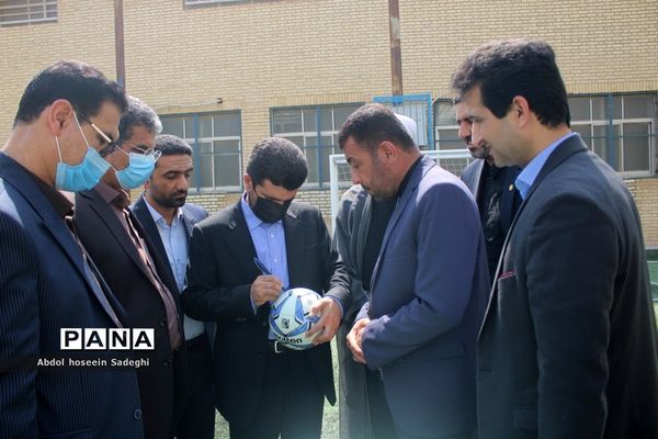 افتتاح زمین چمن دبیرستان دکتر شریعتی  بوشهر