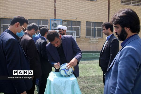 افتتاح زمین چمن دبیرستان دکتر شریعتی  بوشهر