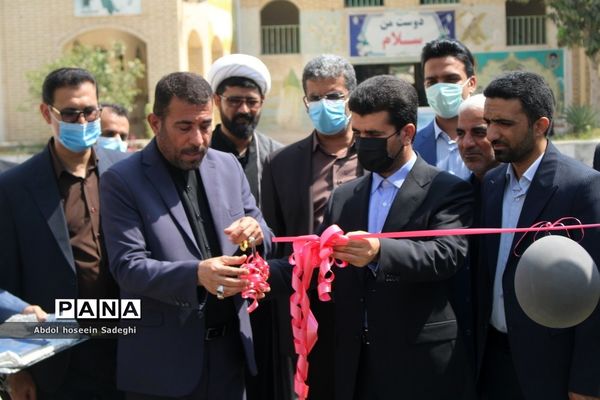 افتتاح زمین چمن دبیرستان دکتر شریعتی  بوشهر