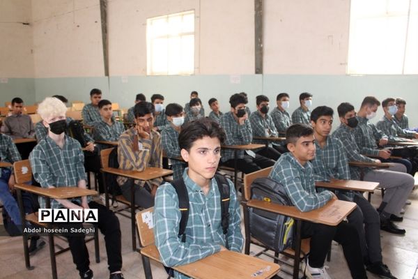 افتتاح زمین چمن دبیرستان دکتر شریعتی  بوشهر