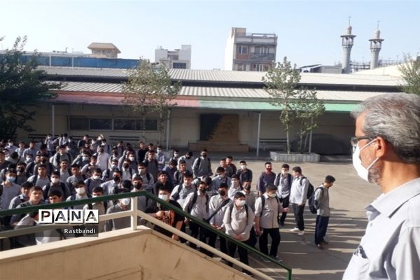 آیین بازگشایی دبیرستان شهید رجایی منطقه ۱۳