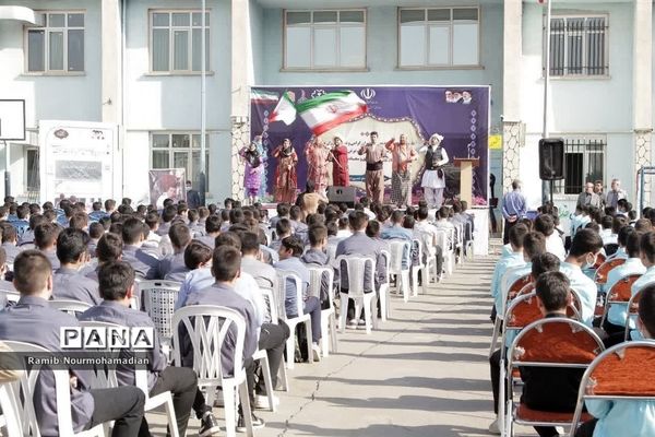 آیین بازگشائی مدارس و نواختن زنگ مهر در مدارس منطقه 9