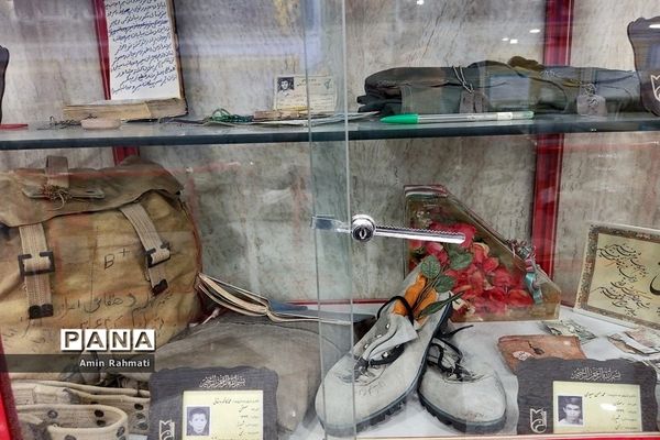 برپایی نمایشگاه دستاوردهای دفاع مقدس در شیراز