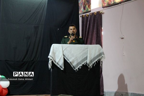 برگزاری یادواره شهدا در دبستان دخترانه شاهد سمنان