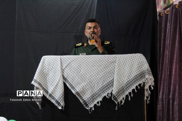 برگزاری یادواره شهدا در دبستان دخترانه شاهد سمنان